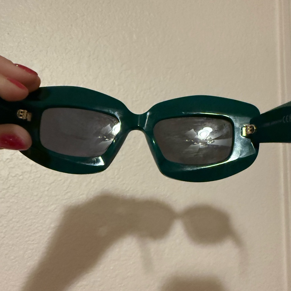 Loewe sunglasses NWOT - Picture 8 of 9